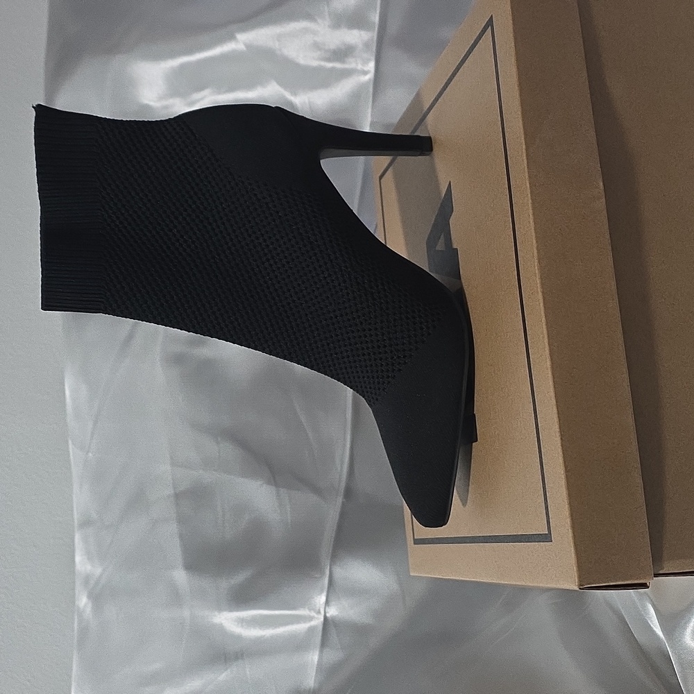 MIA Black Heeled Knit Boots